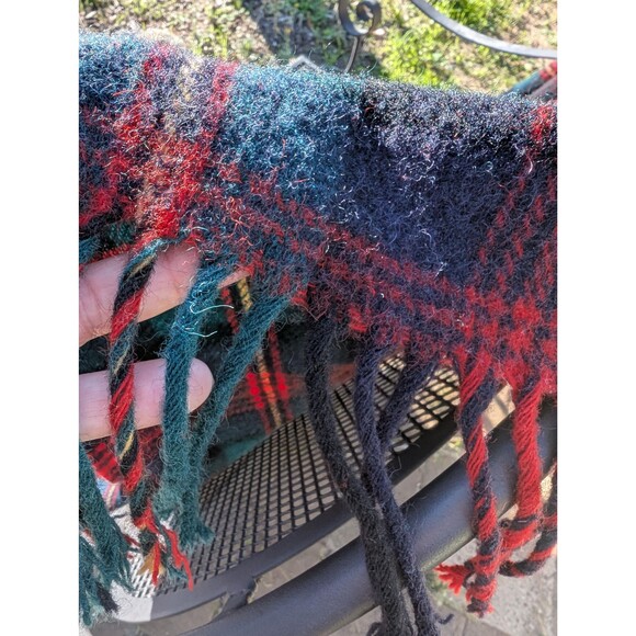 Vintage Wool Pendleton Blanket: Plaid Stadium Picnic Blanket - Picture 6 of 11